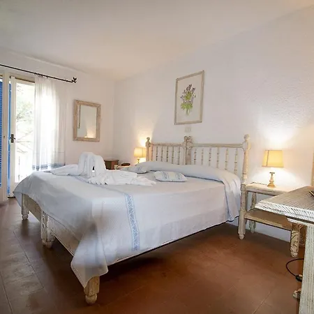 Ihr San Paolo Otel Porto San Paolo (Sardinia)